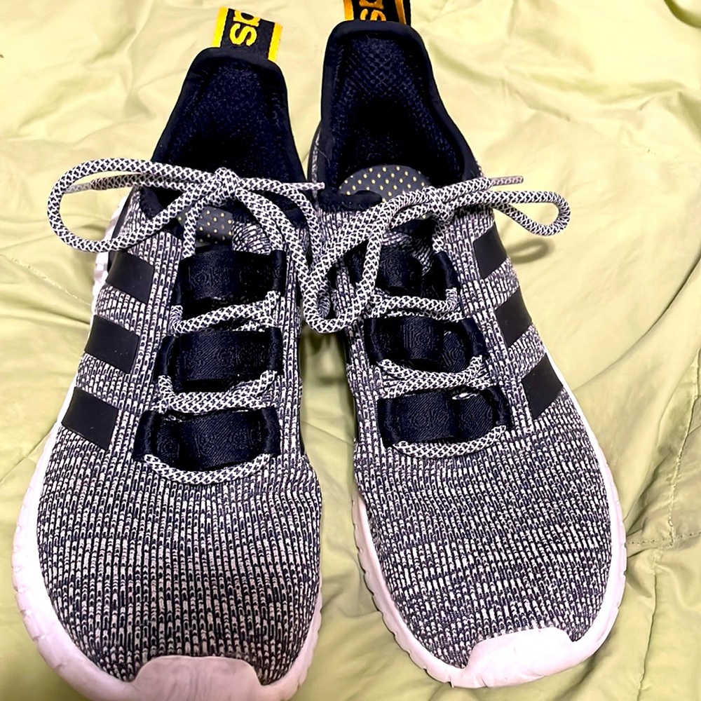 Mens size 8.5 adidas